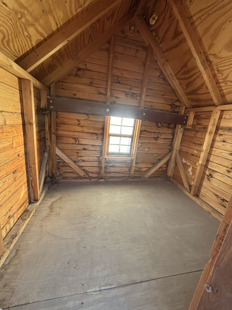 Main image 6