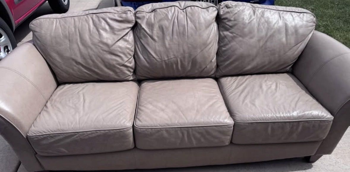 Main image 3