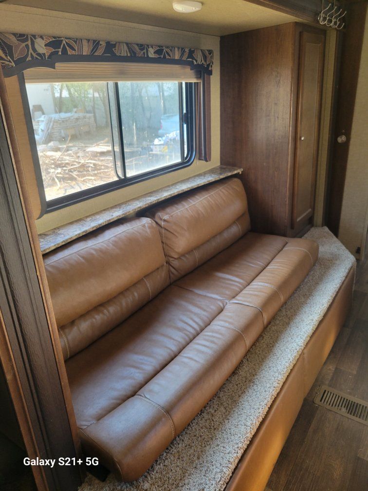 Main image 13