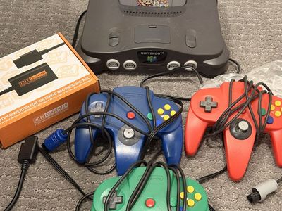 Nintendo 64 Lot 3 Controllers and Super Smash Bros N64
