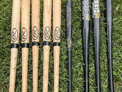 11 mini/souvenir wood bats