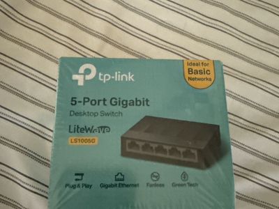 TP-Link LiteWave LS1005G 5-Port Gigabit Desktop Switch - Plug & Play, Fanless, Green Tech