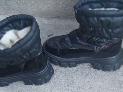 CUTE BOOTS!