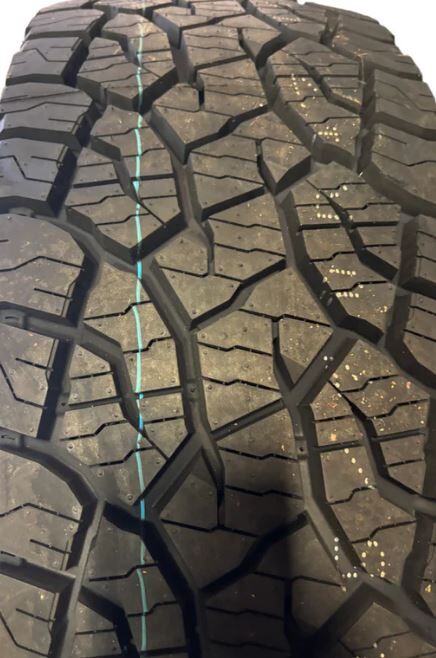 4 KUMHO ROAD VENTURE AT52 BSW LT 285 70 17 121/118R LRE 10PLY ALL TERRAIN TIRE 2283813