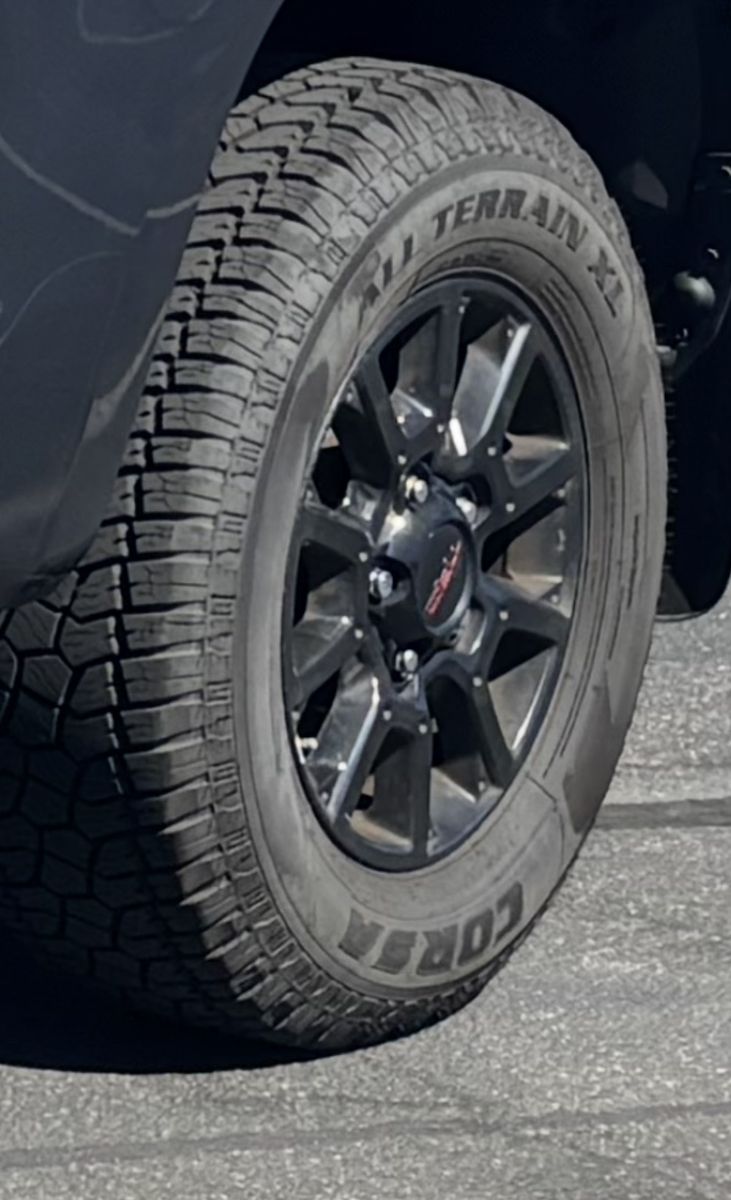 Corsa tires LT275/70R18 set of 2