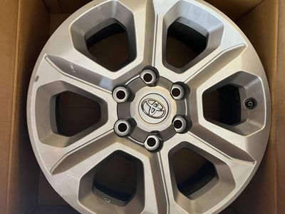 4 2024 Toyota 4Runner R17 wheels