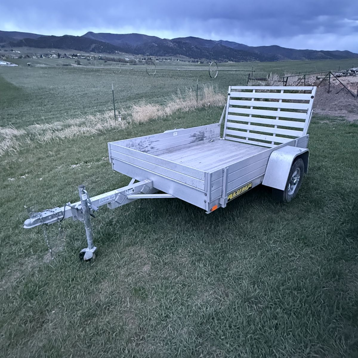 2022 Aluma 5x8 Trailer