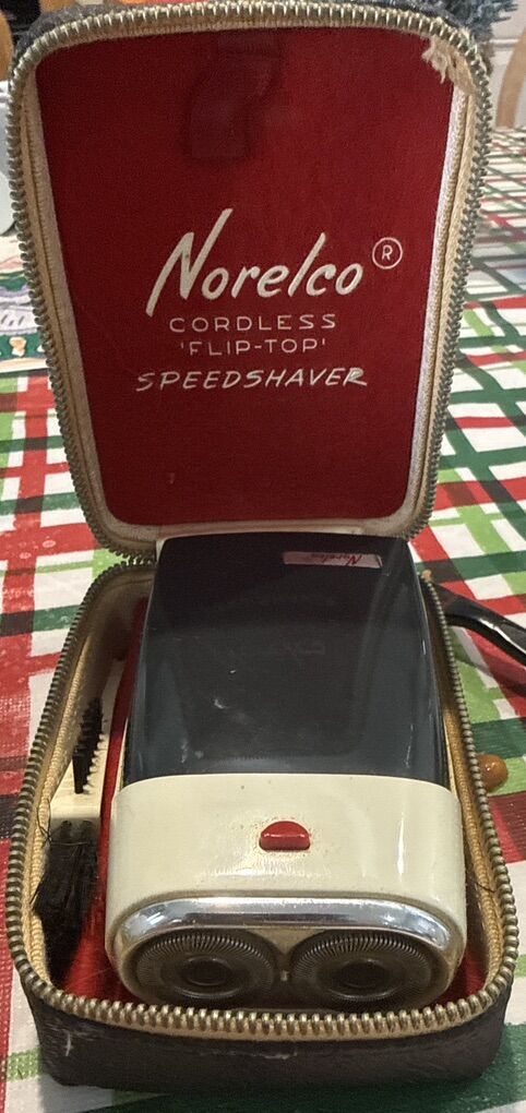 Norelco Sc7970 Flip-top Razor