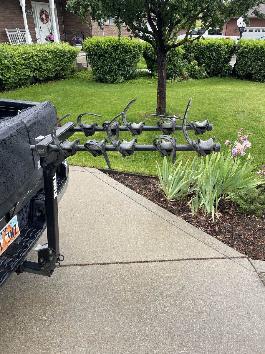 Thule 6 bike rack