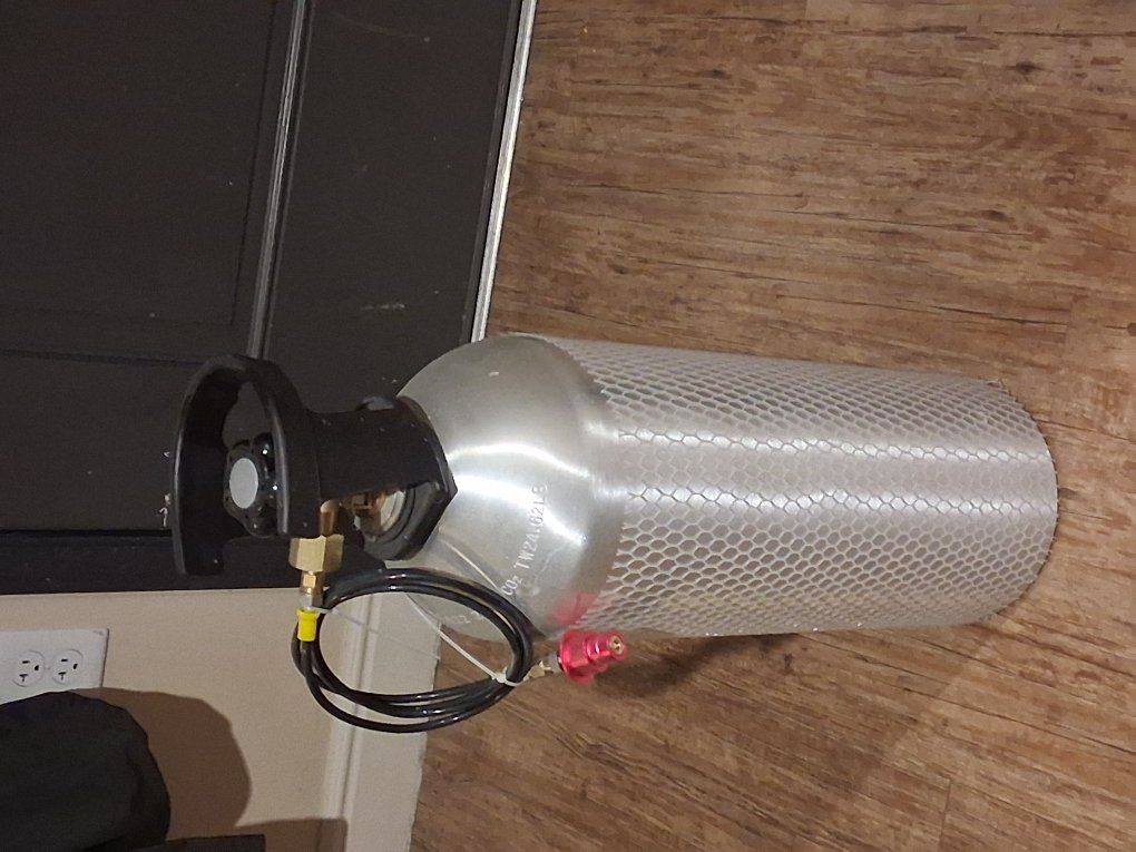 SALE Brand new c 02 tank