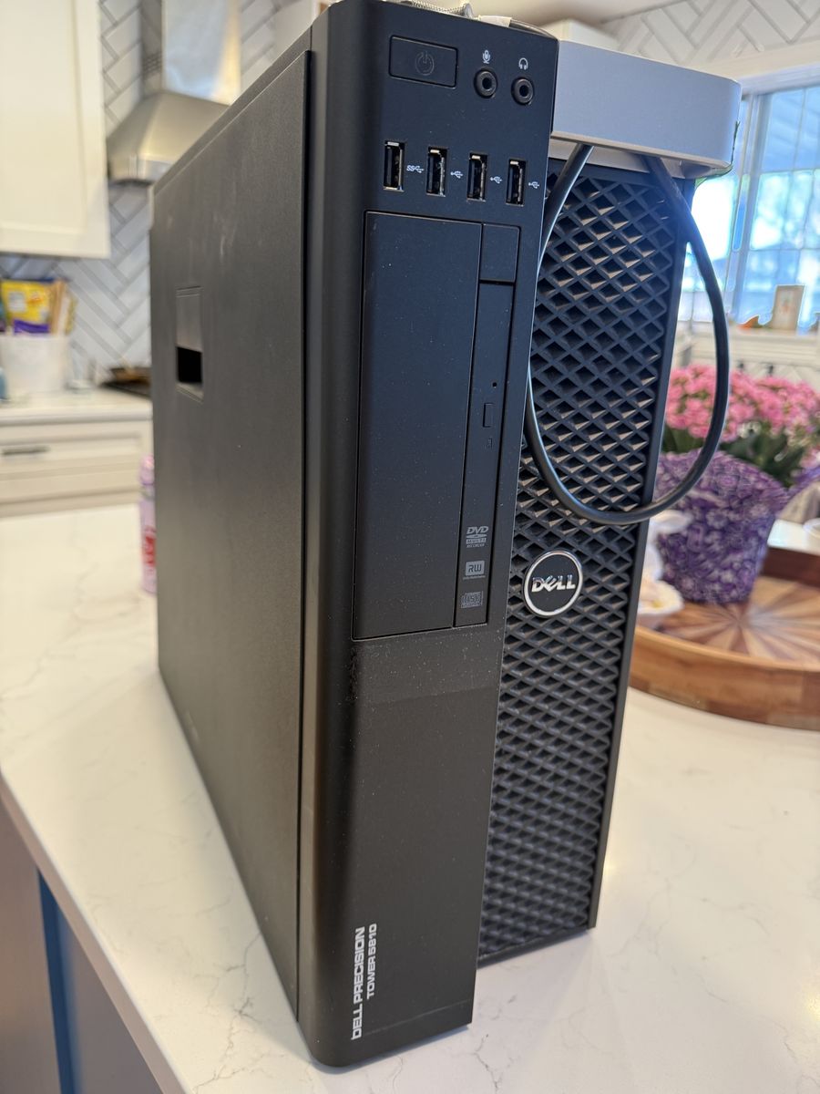 Dell Precision 5810 Xeon E5-1650, 32GB Ram, Nvidia