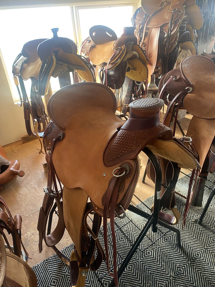 7-19 Ranch Saddle Shop