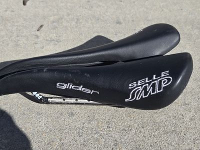 Selle SMP Glider Mens Road Bike Seat