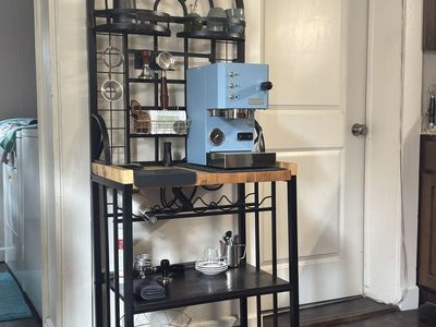 Profitec GO Espresso Machine + Bakers stand