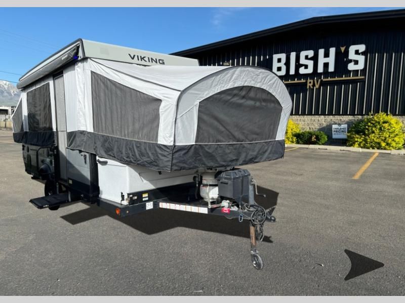 2022 Viking 2485SST