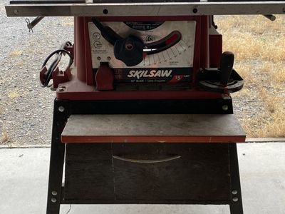 Skilsaw 3305 10" Blade 15 Amp Table Saw with Stand