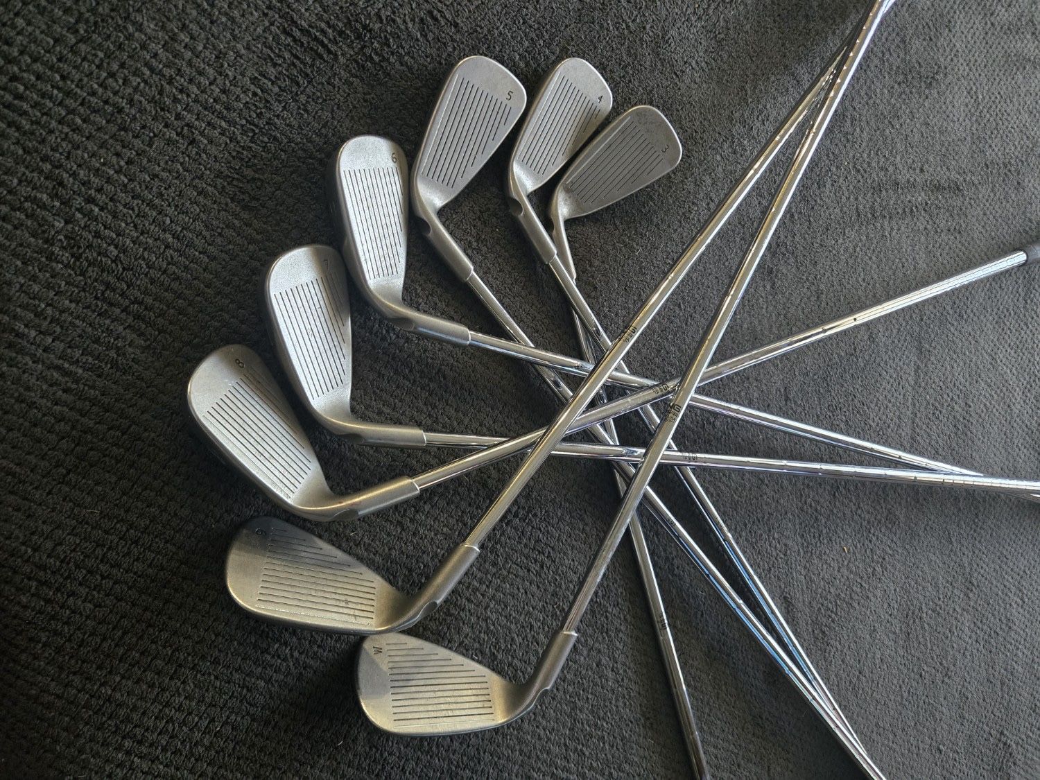 Ping G5 Golf Club Iron Set (3-PW, UW) with Golf Pride Grips - Used, Great Condition