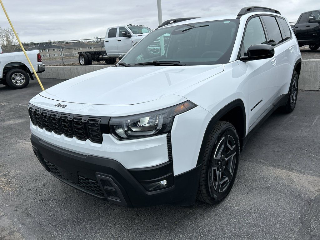 2026 Jeep Cherokee Laredo
