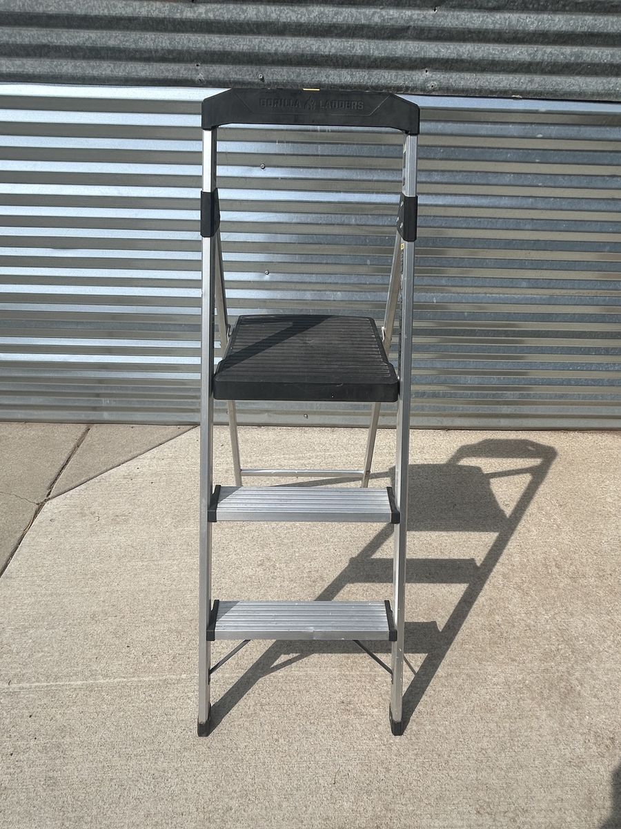 Gorilla step stool