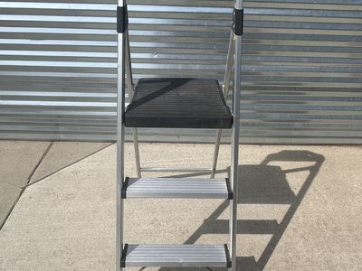 Gorilla step stool
