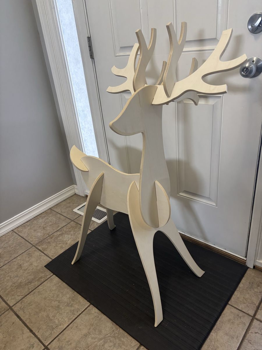 Slotted Wood Reindeer