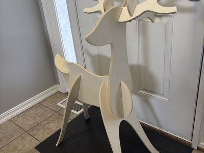 Slotted Wood Reindeer