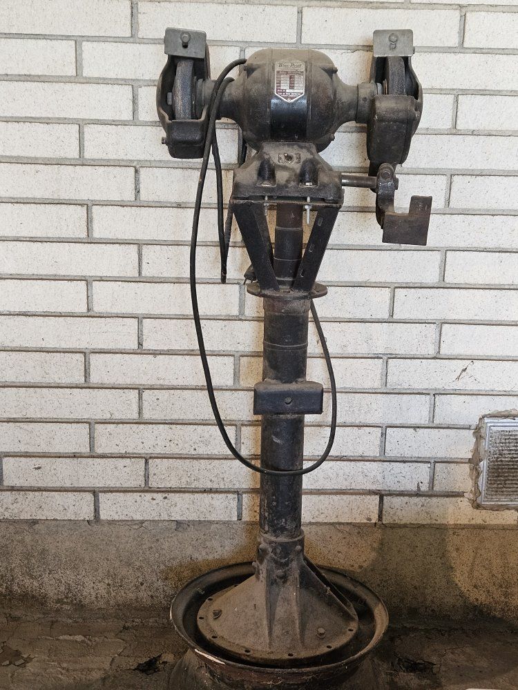Standing Grinder