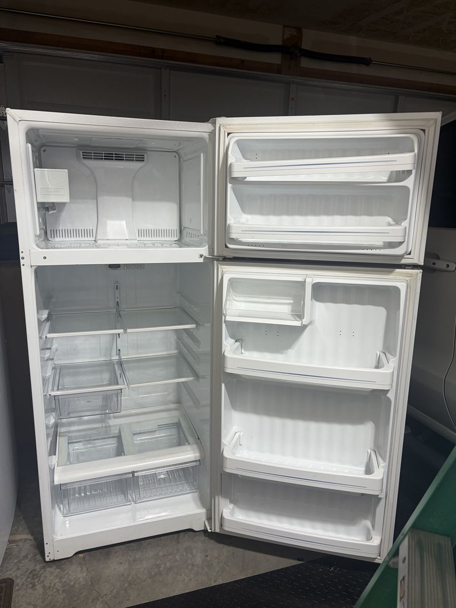 GE White Top Freezer Refrigerator Used Good Condition