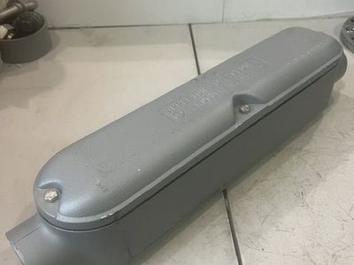 Appleton 2-1/2" Conduit Body Mogul 63