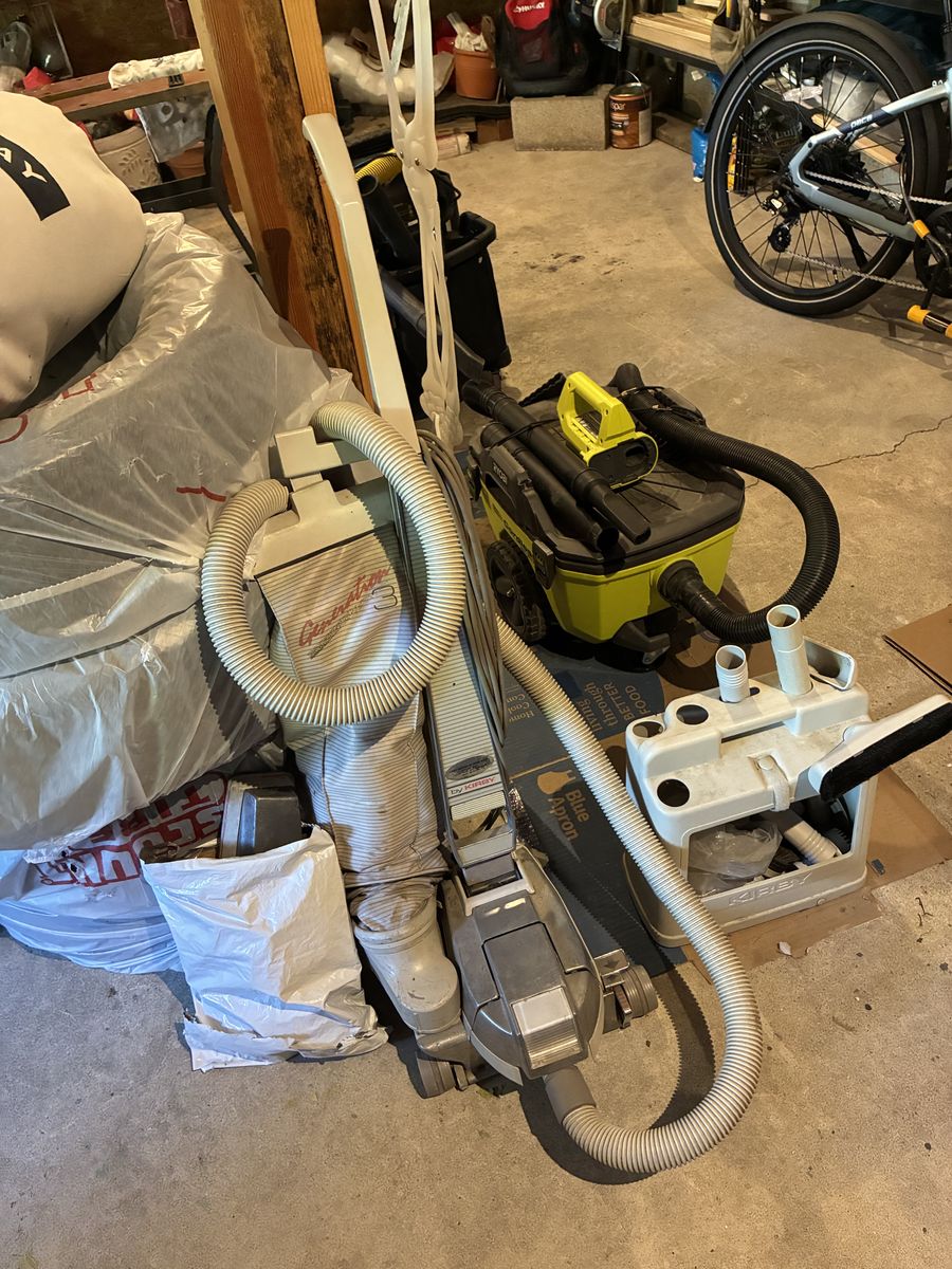 Kirby Generation 3 Vacuum cleaner w Accessories