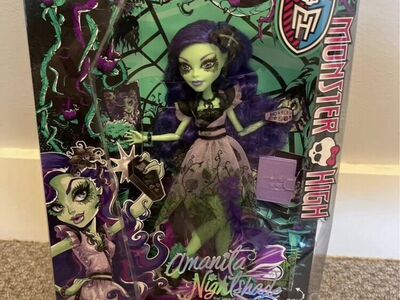 Monster High Amanita Nightshade NIB