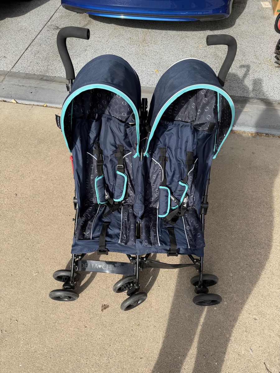 Delta Children LX Double Stroller