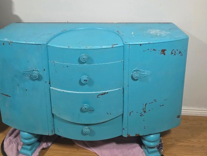 Main image 1