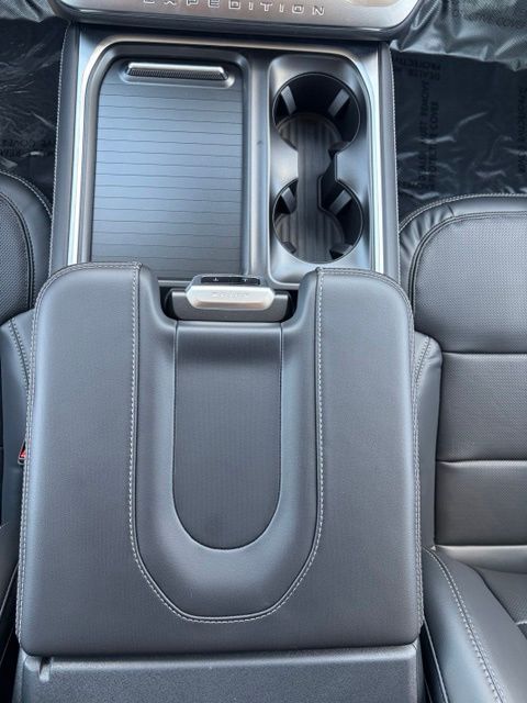 Main image 14