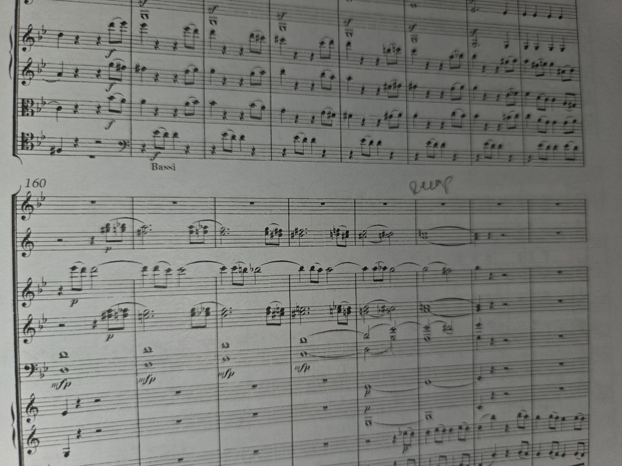 Main image 4