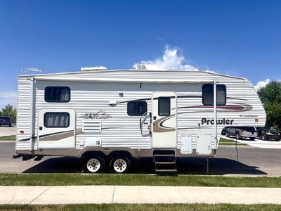 2006 Fleetwood Prowler With Bunks