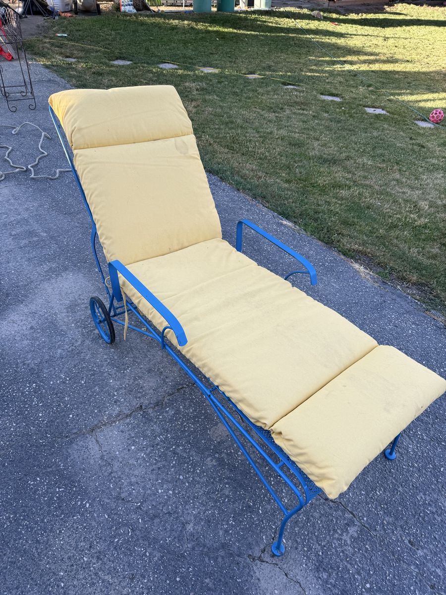 Vintage Mid-Century Blue Metal Chaise Lounge Chair w/ Yellow Cushion & Wheels