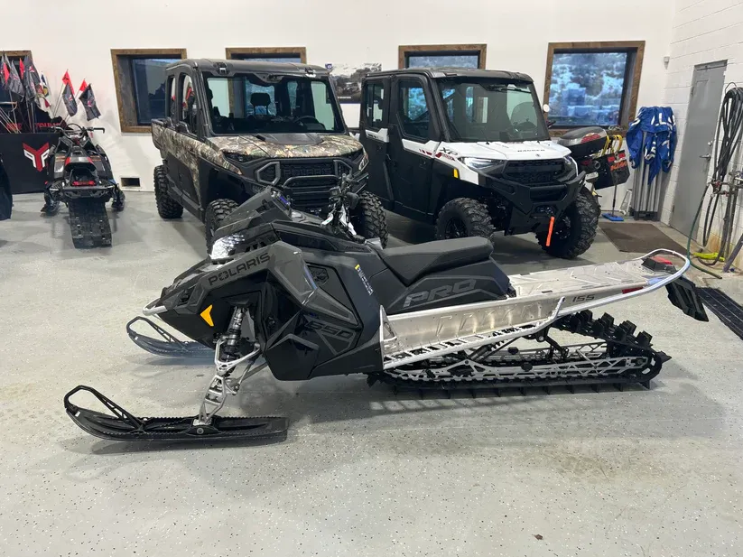 2024 Polaris Pro 650 Snowmobile