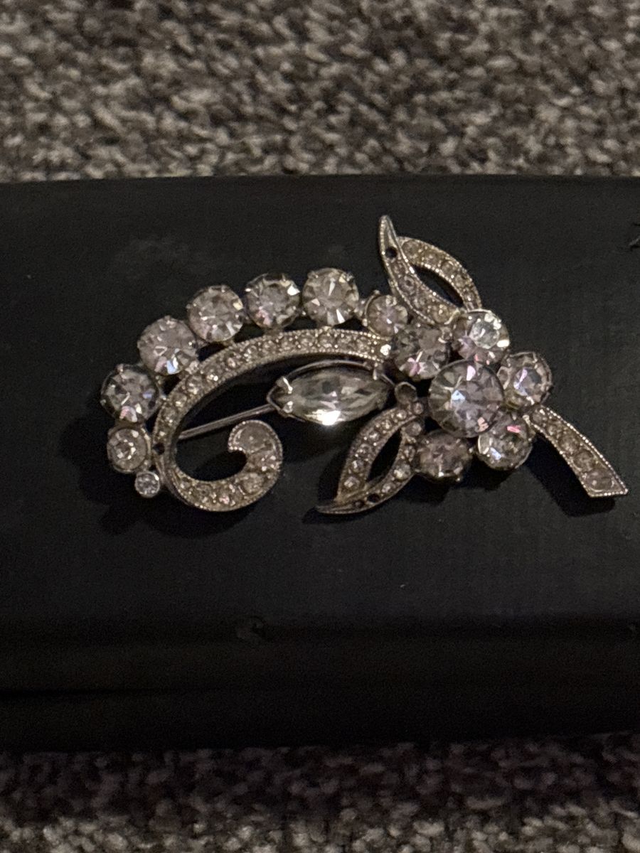 Vintage Esenberg  Floral Brooch Pin Silver Tone Crystal Accent