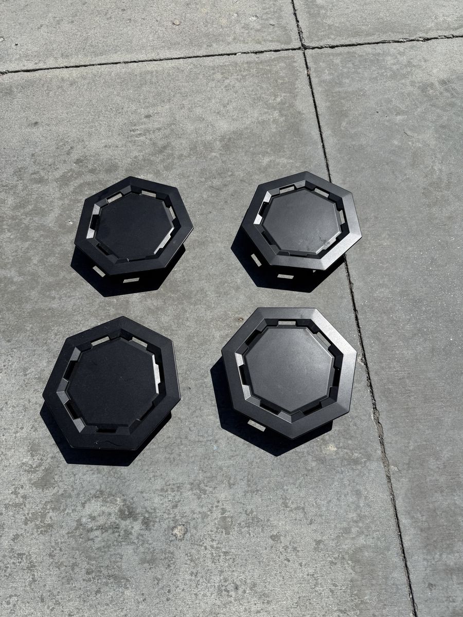 Main image 6