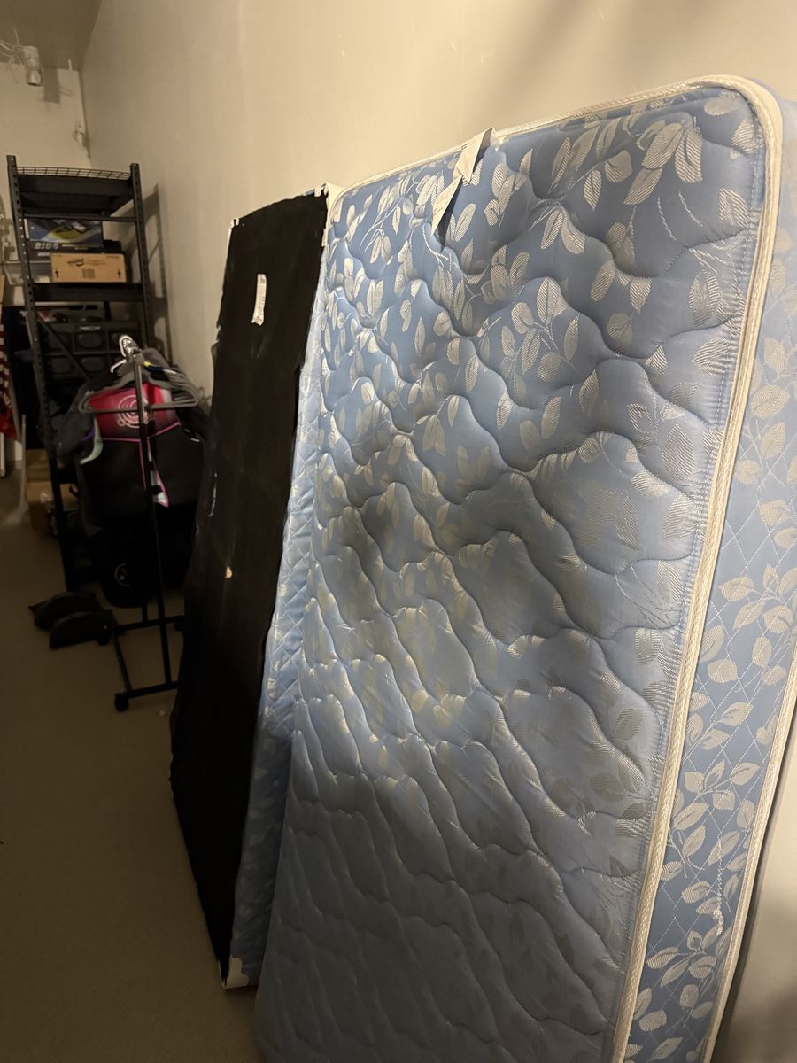 Free Twin Mattress And Box Spring