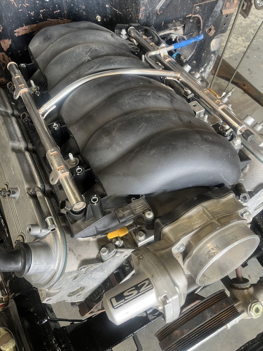 LS2 intake complete trade for cathedral high ram 