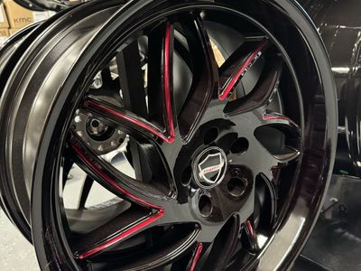 Brand new set of 4 wheels Elegance Gloss Black Red 20x8.5 lug pattern 5x114.3 Offset 35