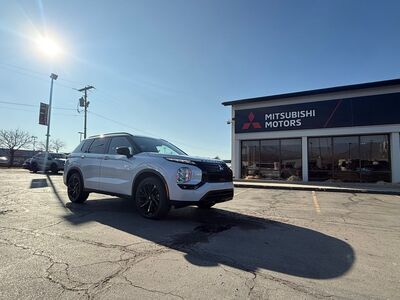 2025 Mitsubishi Outlander SEL Black Edition