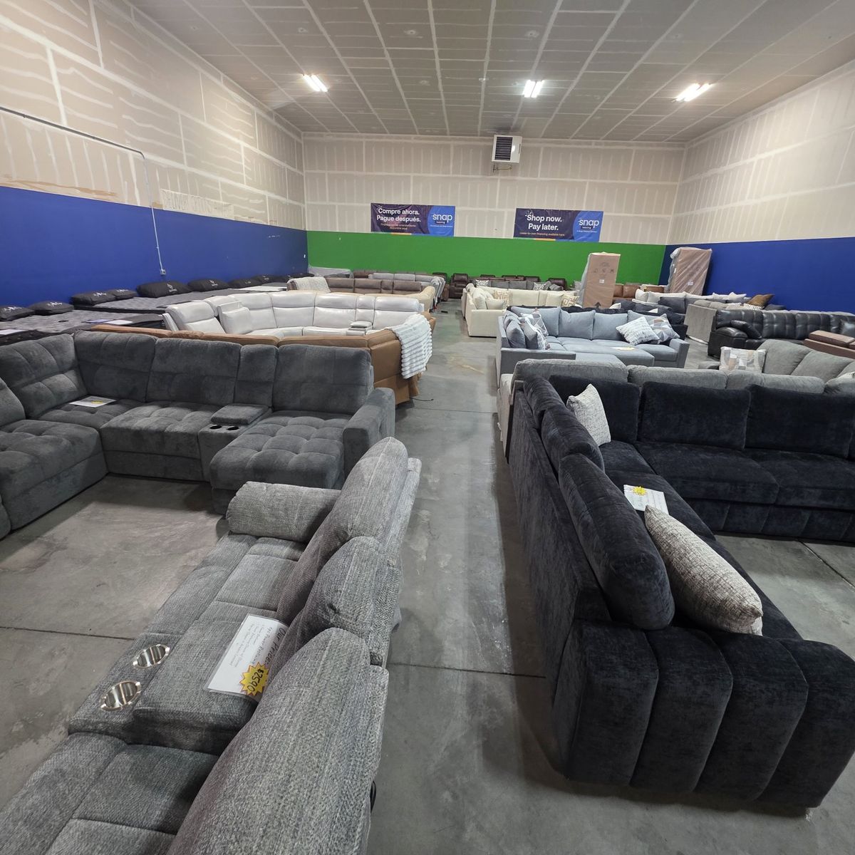 ️ Sectional Warehouse Closeout