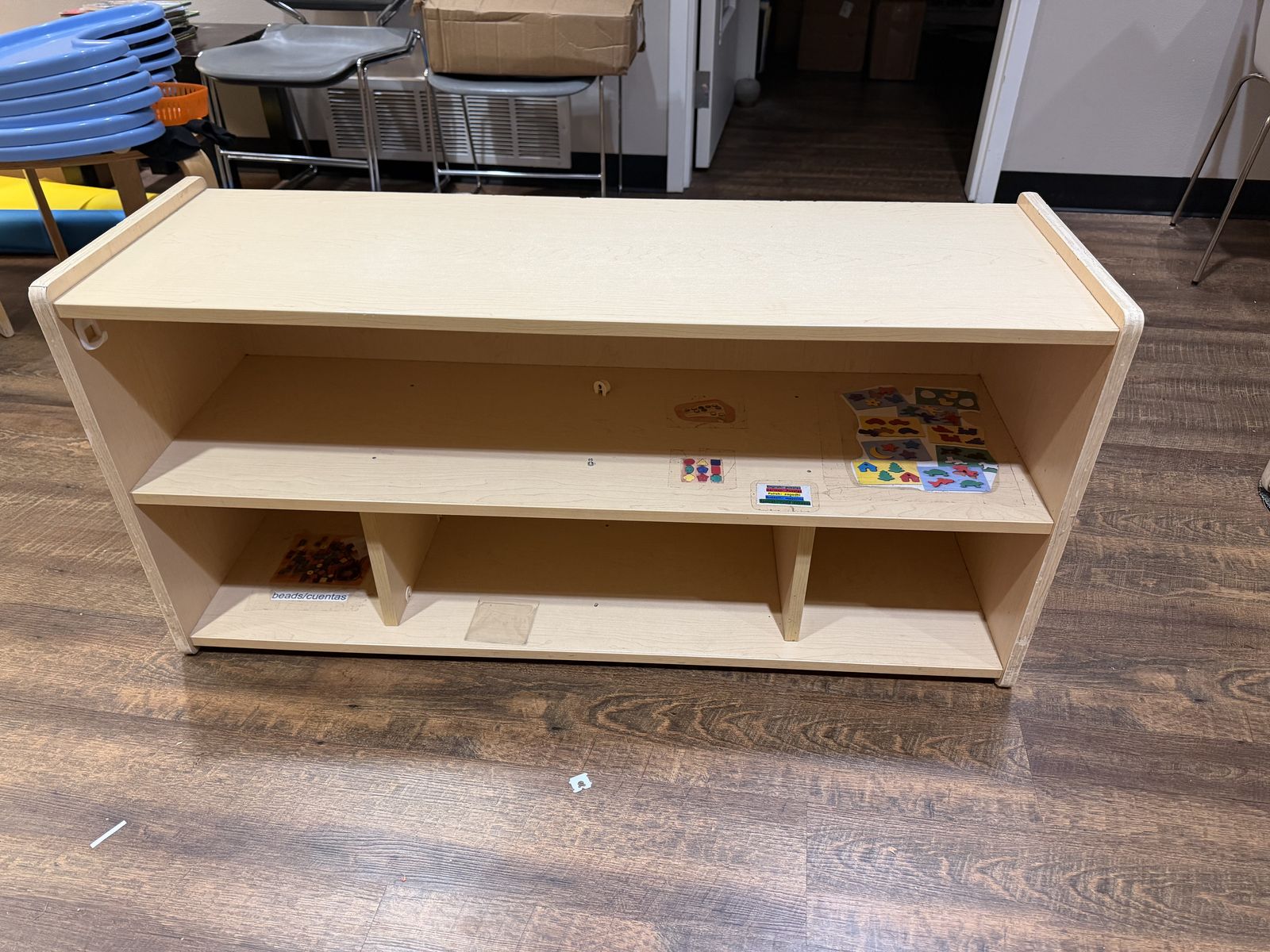 Wooden Children's Storage Shelf with Compartments