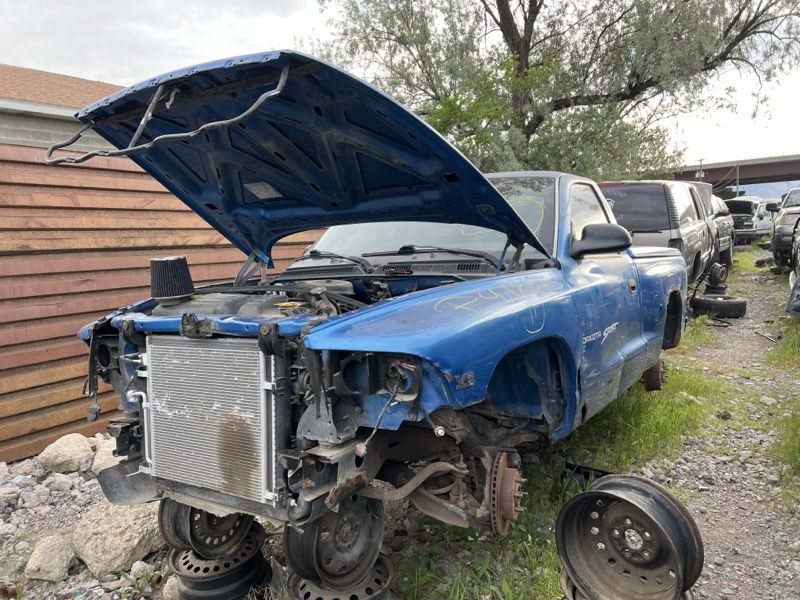 New Arrival - 2000 Dodge Dakota Parts