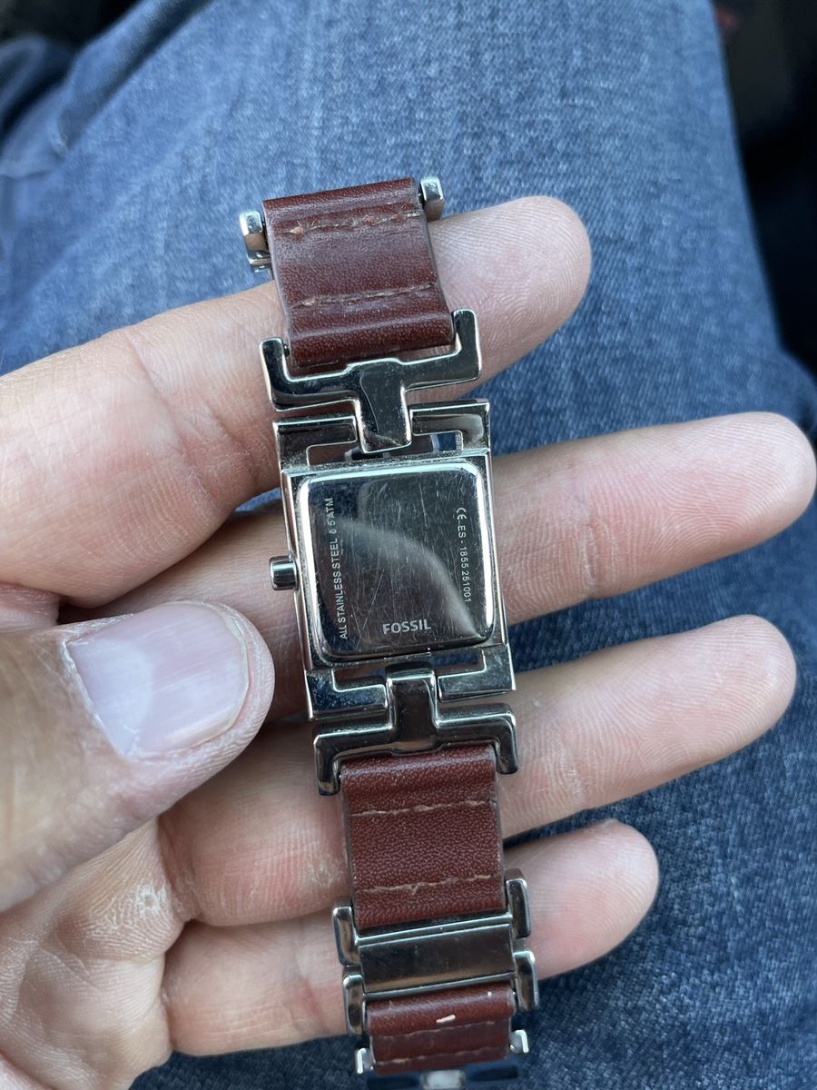 Women’s fossil watche