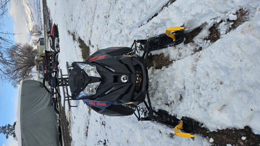 2016 Ski Doo Summit 800