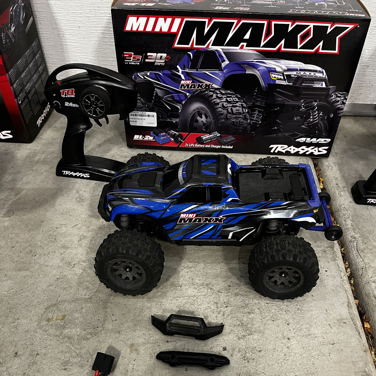 Traxxas Mini Maxx with Light Kit